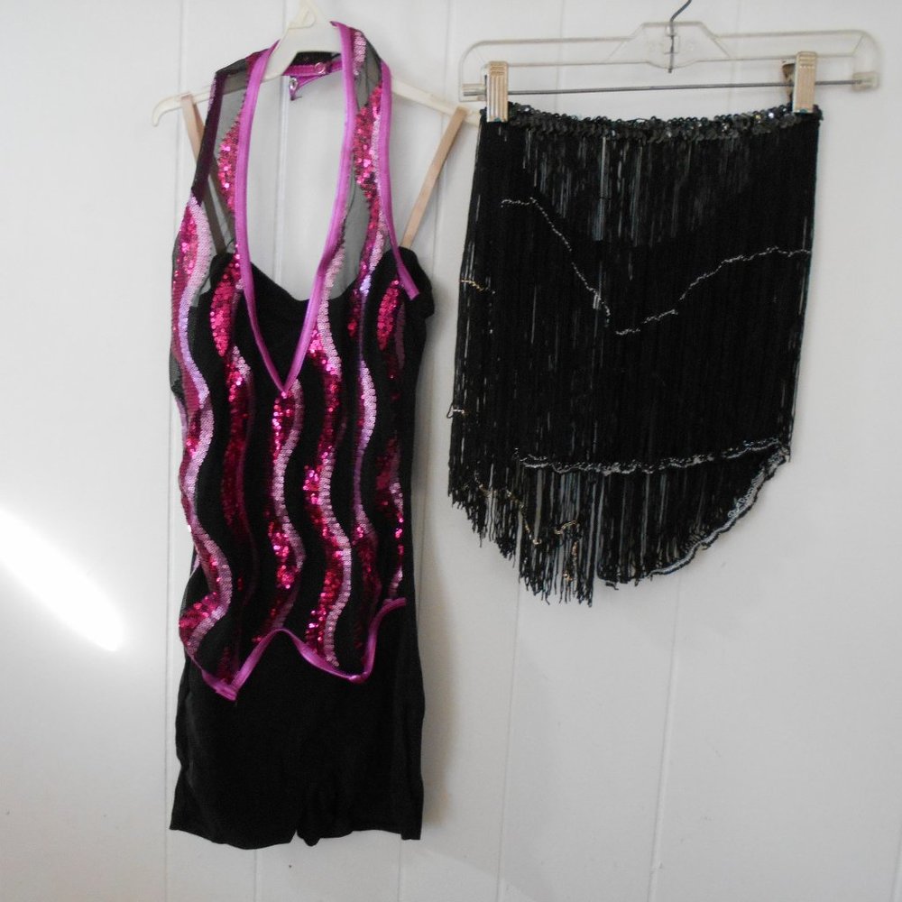 Small Adult Performance Costume New in Pkg